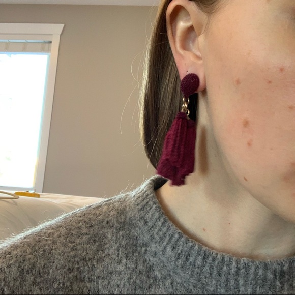 Burgundy tassel earrings - Picture 3 of 3